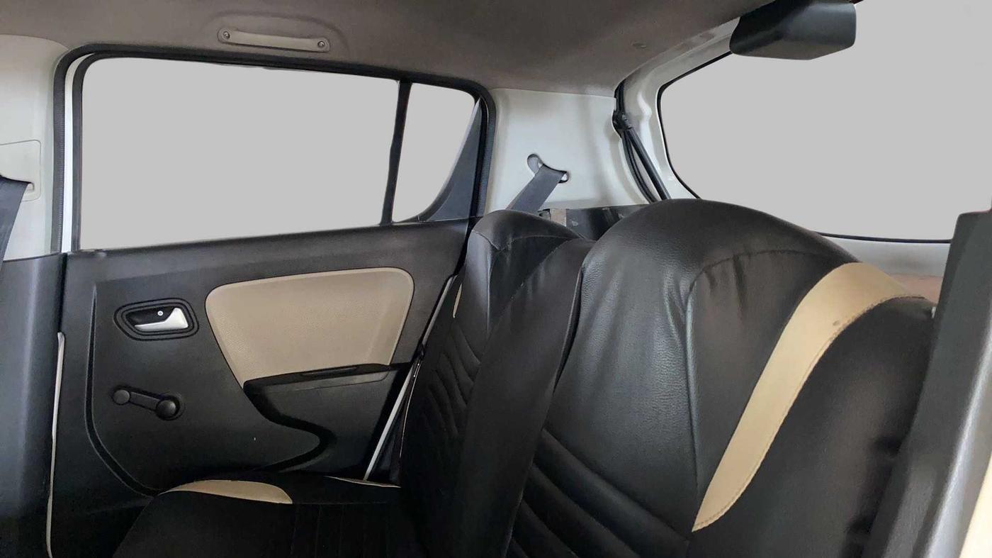 2020 Maruti Alto LXI, Petrol, Manual, 33,197 km, Right Side Rear Door Cabin