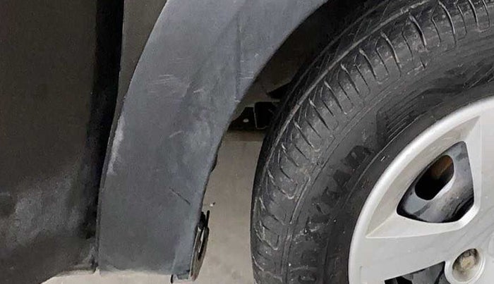 2019 Renault Kwid RXT, Petrol, Manual, 44,148 km, Right fender - Lining loose