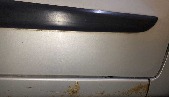 2013 Maruti Wagon R 1.0 VXI, Petrol, Manual, 87,253 km, Right running board - Slightly dented