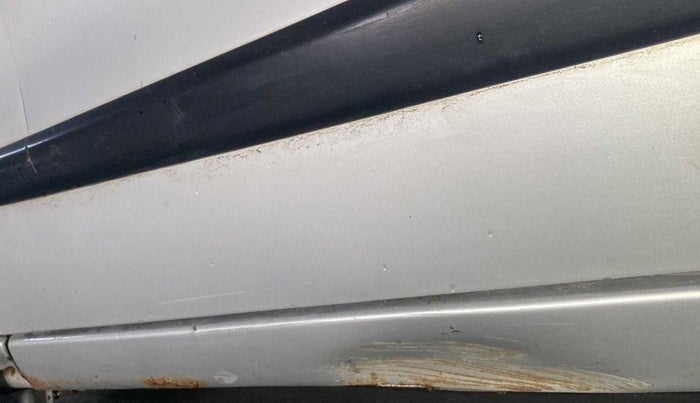 2013 Maruti Wagon R 1.0 VXI, Petrol, Manual, 87,253 km, Left running board - Slightly dented