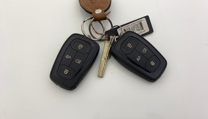 2018 Tata NEXON XZ PLUS PETROL, Petrol, Manual, 48,157 km, Key Close Up