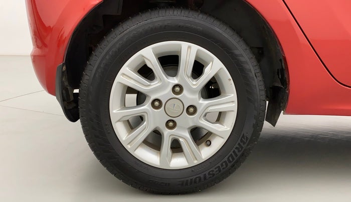 2017 Tata Tiago XZA PETROL, Petrol, Automatic, 46,499 km, Right Rear Wheel