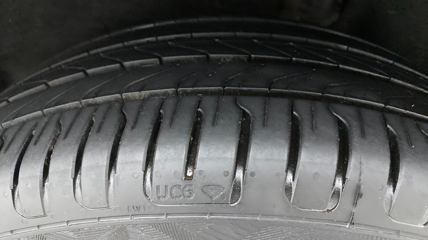 2020 Ford Ecosport TITANIUM 1.5L DIESEL, Diesel, Manual, 50,680 km, Left Rear Tyre Tread