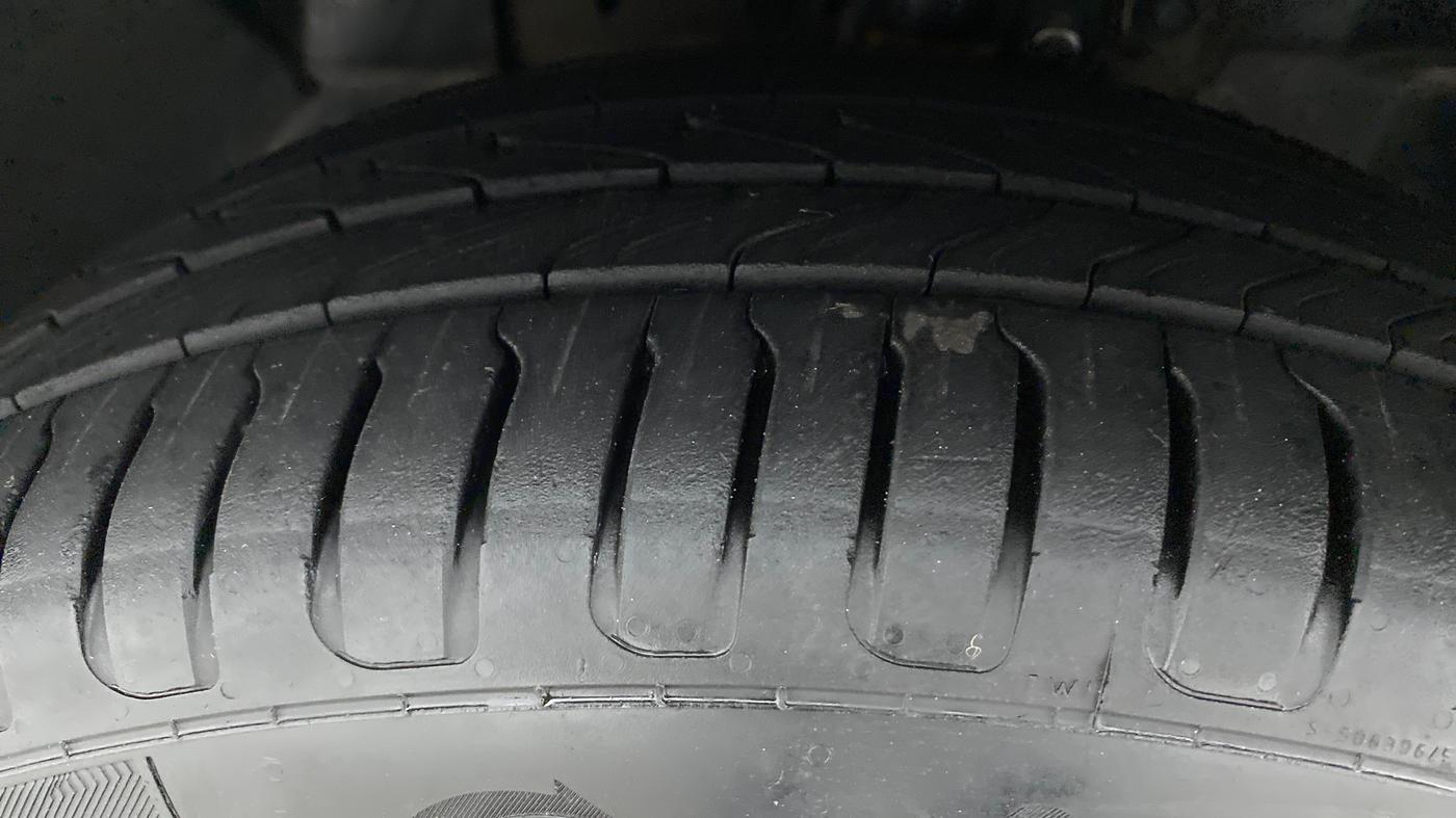 2020 Ford Ecosport TITANIUM 1.5L DIESEL, Diesel, Manual, 50,680 km, Left Front Tyre Tread