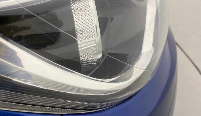 2019 Renault TRIBER 1.0 RXZ, Petrol, Manual, 50,027 km, Right headlight - Minor scratches