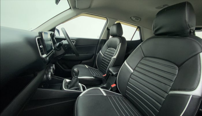 2021 Hyundai VENUE S+ 1.2, Petrol, Manual, 15,739 km, Right Side Front Door Cabin
