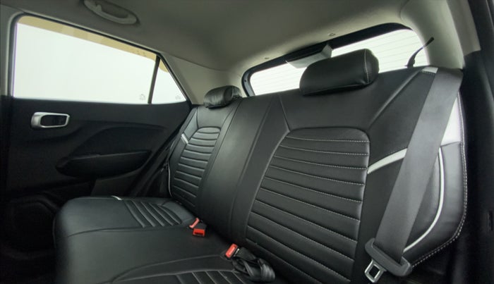2021 Hyundai VENUE S+ 1.2, Petrol, Manual, 15,739 km, Right Side Rear Door Cabin