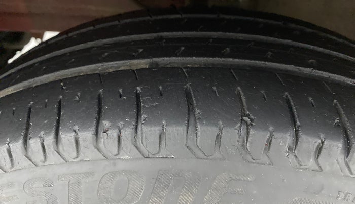 2017 Maruti Dzire VDI, Diesel, Manual, 48,207 km, Left Front Tyre Tread