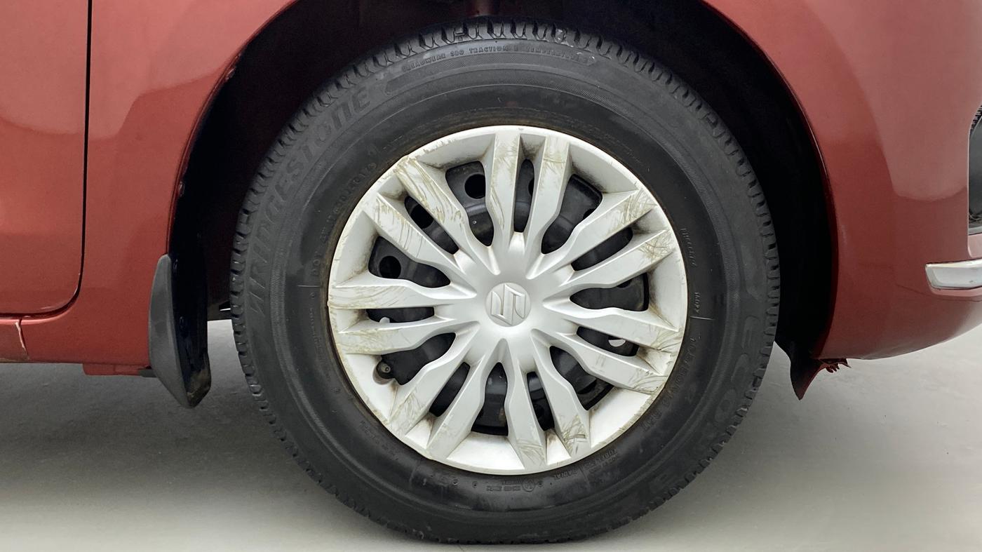 2017 Maruti Dzire VDI, Diesel, Manual, 48,207 km, Right Front Wheel