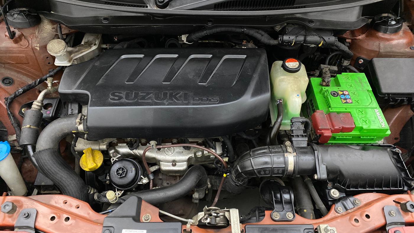 2017 Maruti Dzire VDI, Diesel, Manual, 48,207 km, Open Bonet