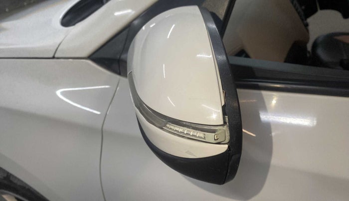 2017 Hyundai Elite i20 ASTA 1.2, Petrol, Manual, 32,810 km, Left rear-view mirror - Indicator light not working