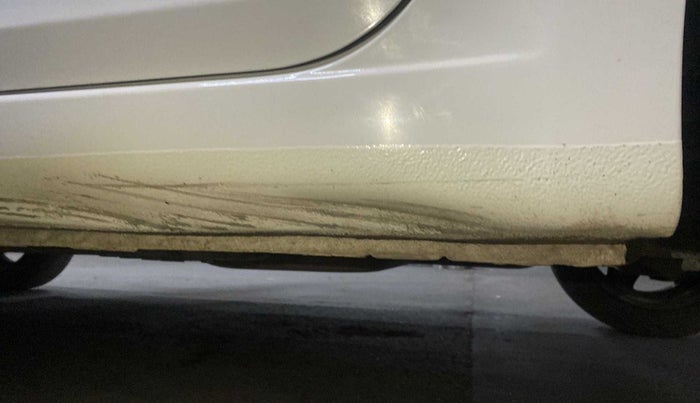 2017 Hyundai Elite i20 ASTA 1.2, Petrol, Manual, 32,810 km, Left running board - Slightly dented