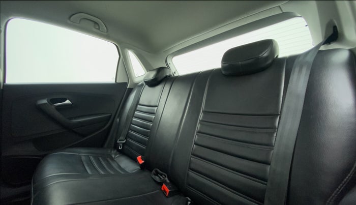 2018 Volkswagen Polo COMFORTLINE 1.0 PETROL, Petrol, Manual, 51,465 km, Right Side Rear Door Cabin