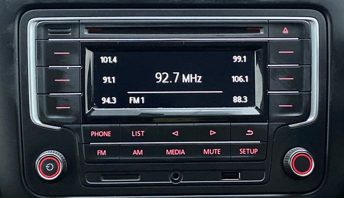 2018 Volkswagen Polo COMFORTLINE 1.0 PETROL, Petrol, Manual, 51,465 km, Infotainment System