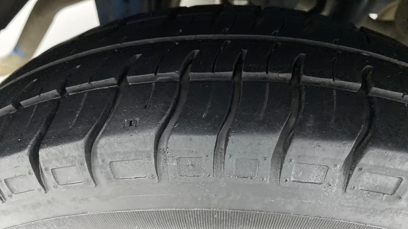 2018 Maruti Alto 800 VXI, Petrol, Manual, 34,022 km, Right Rear Tyre Tread