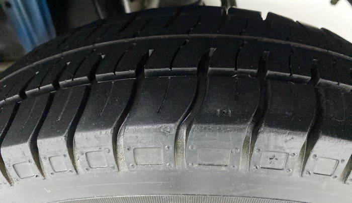 2018 Maruti Alto 800 VXI, Petrol, Manual, 34,022 km, Left Rear Tyre Tread