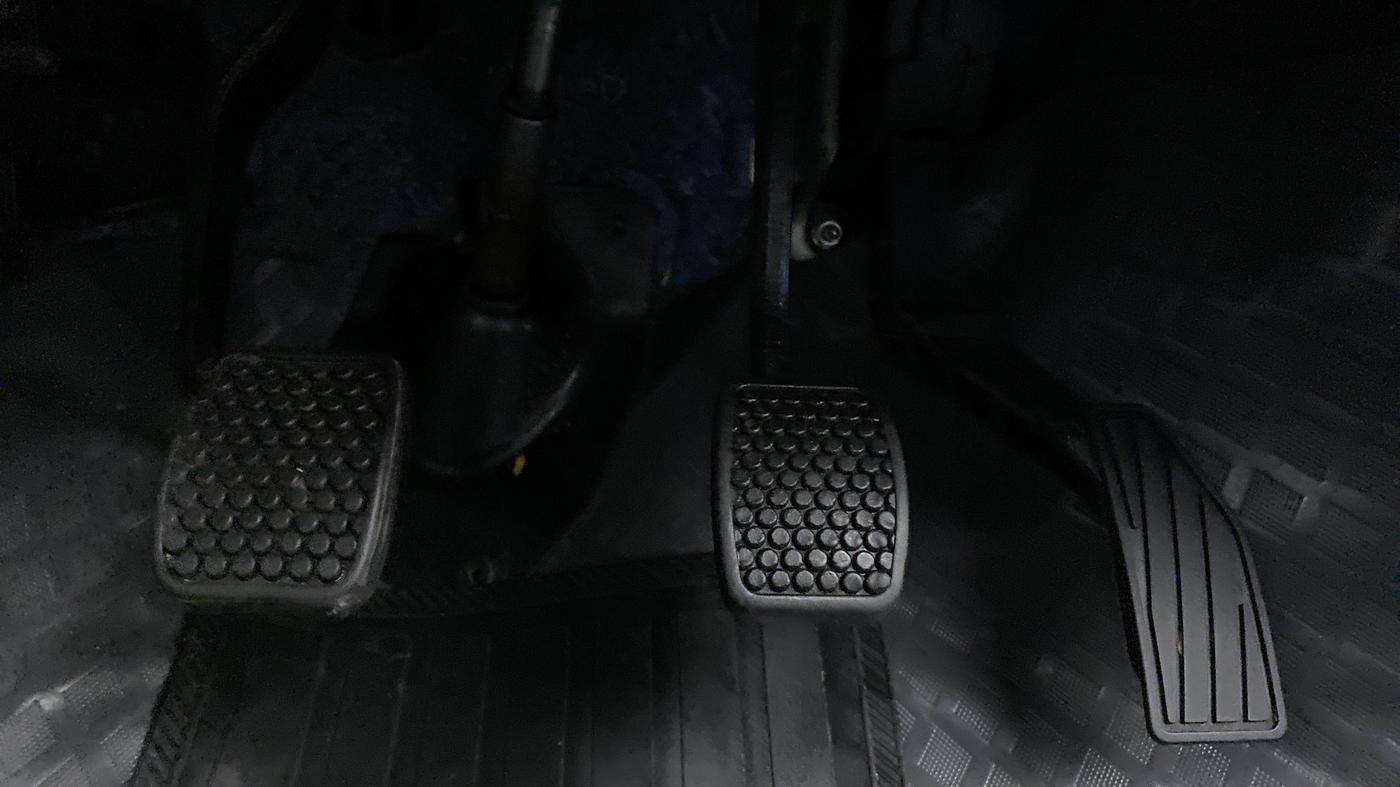 2018 Maruti Alto 800 VXI, Petrol, Manual, 34,022 km, Pedals