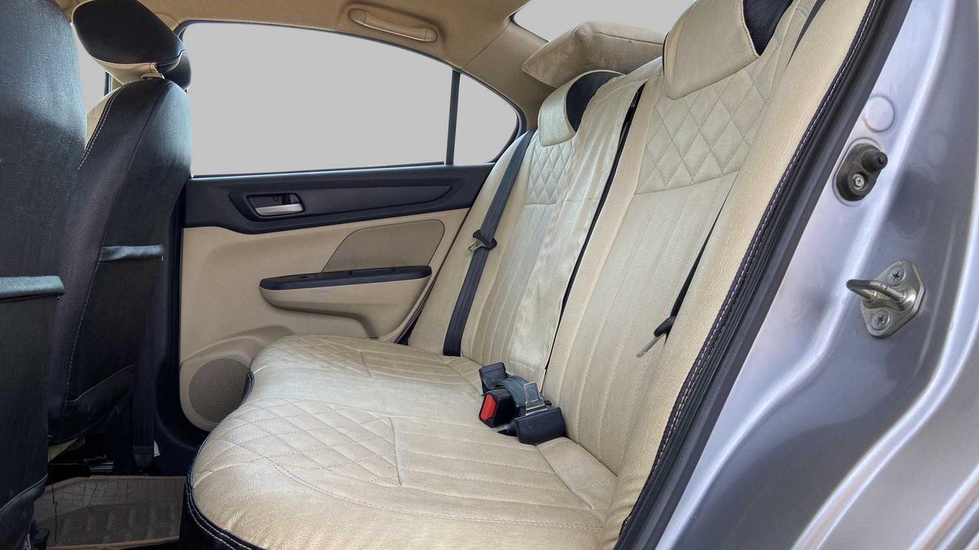 2018 Honda Amaze 1.2L I-VTEC VX, Petrol, Manual, 47,238 km, Right Side Rear Door Cabin