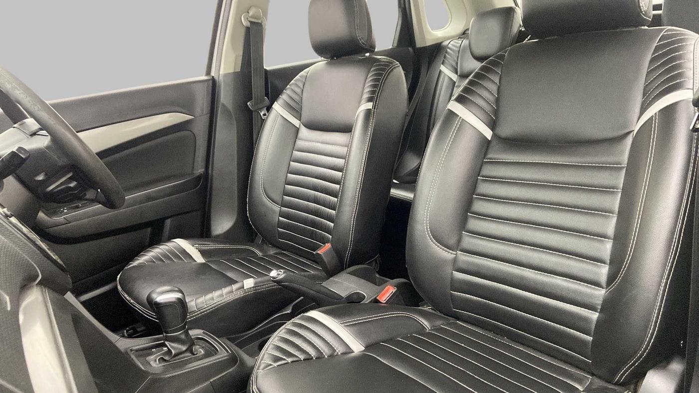 2019 Maruti Vitara Brezza ZDI AMT, Diesel, Automatic, 87,576 km, Right Side Front Door Cabin