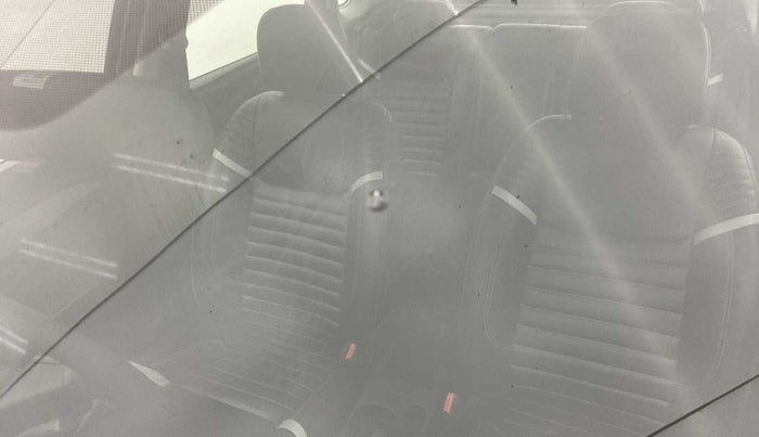 2019 Maruti Vitara Brezza ZDI AMT, Diesel, Automatic, 87,576 km, Front windshield - Minor spot on windshield