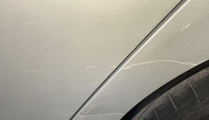 2015 Maruti Ciaz VDI+ SHVS, Diesel, Manual, 51,964 km, Left quarter panel - Slightly dented