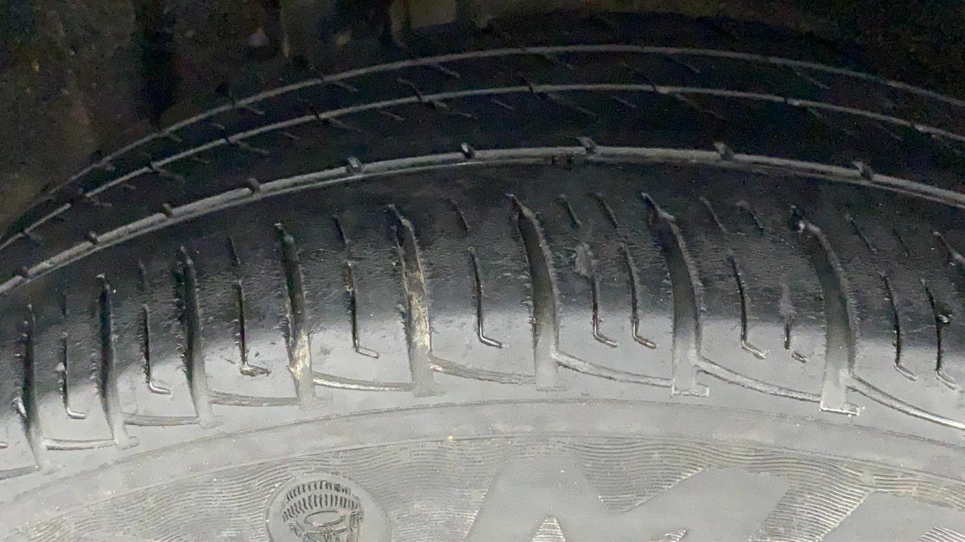 2018 Maruti Vitara Brezza VDI OPT, Diesel, Manual, 43,109 km, Right Rear Tyre Tread