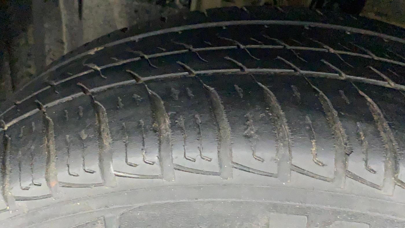 2018 Maruti Vitara Brezza VDI OPT, Diesel, Manual, 43,109 km, Left Front Tyre Tread