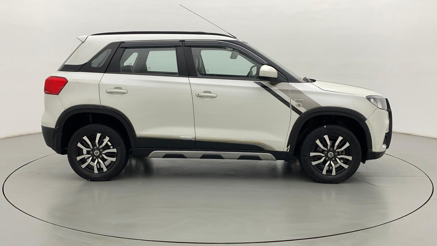 2018 Maruti Vitara Brezza VDI OPT, Diesel, Manual, 43,109 km, Right Side View