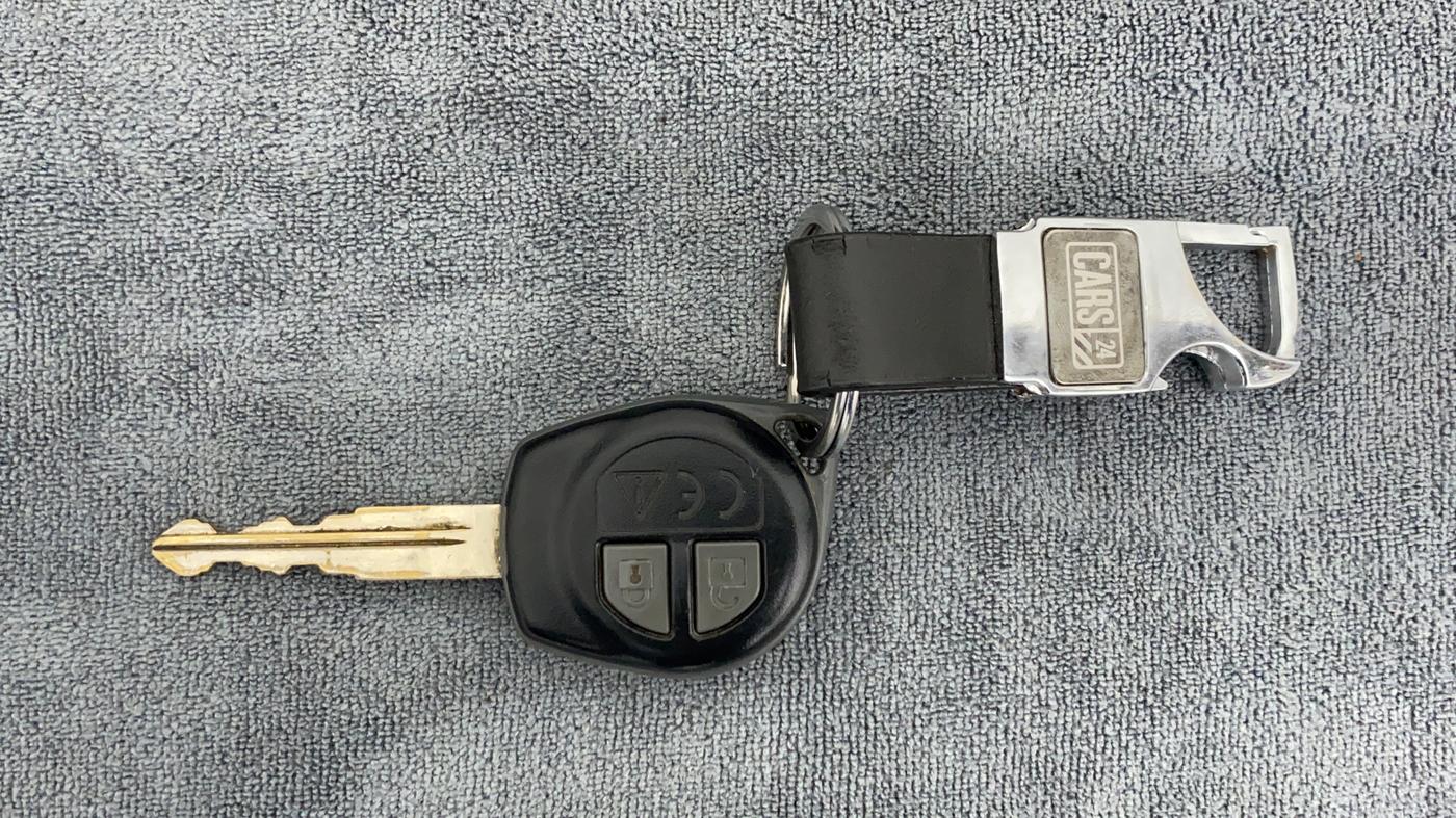 2018 Maruti Vitara Brezza VDI OPT, Diesel, Manual, 43,109 km, Key Close Up