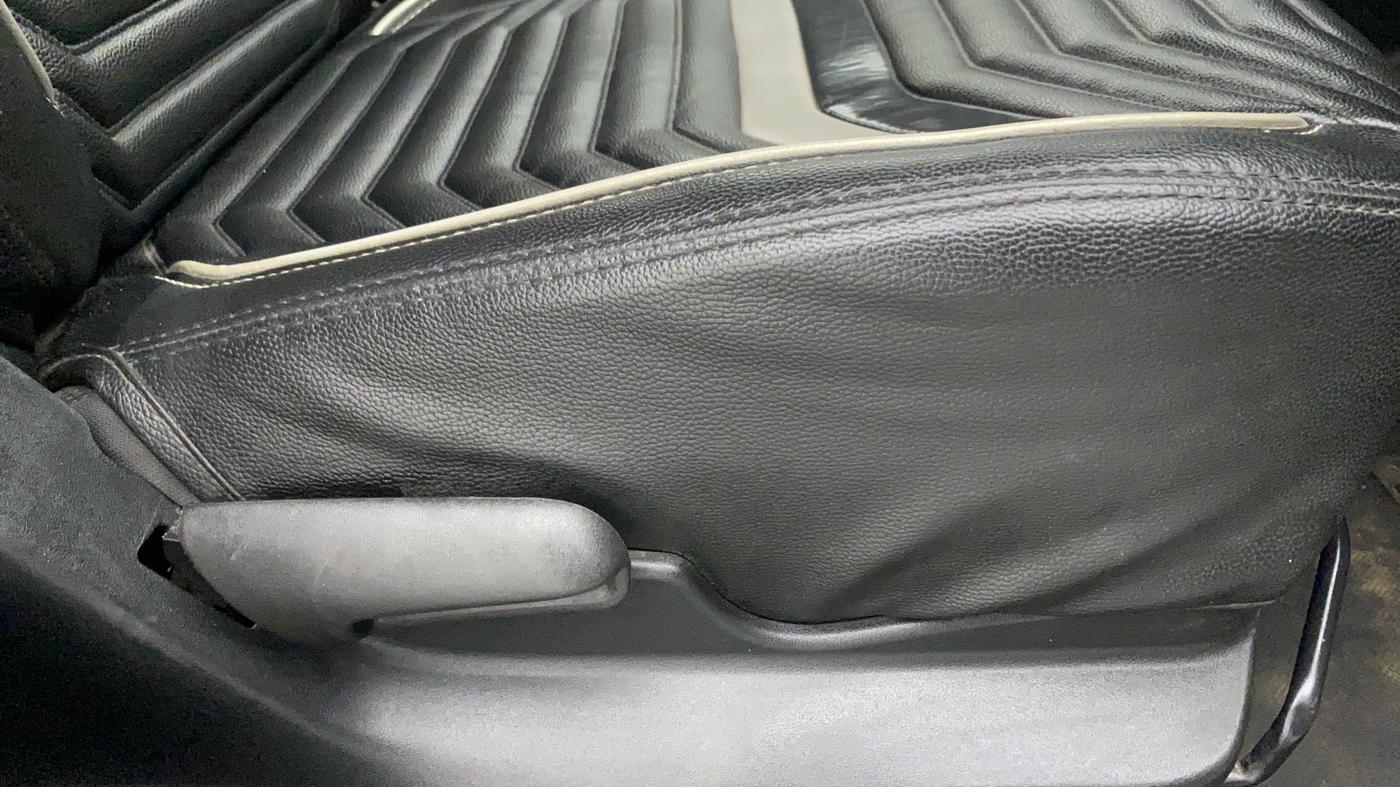 2018 Maruti Vitara Brezza VDI OPT, Diesel, Manual, 43,109 km, Driver Side Adjustment Panel