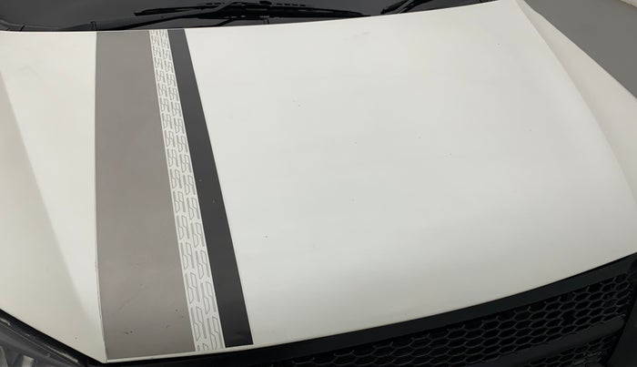 2018 Maruti Vitara Brezza VDI OPT, Diesel, Manual, 43,109 km, Bonnet (hood) - Slightly dented