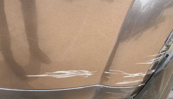 2019 Mahindra XUV500 W11, Diesel, Manual, 83,636 km, Rear bumper - Minor scratches