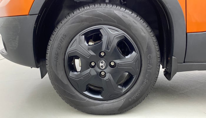 2022 Tata PUNCH ACCOMPLISHED AMT, Petrol, Automatic, 2,949 km, Left Front Wheel