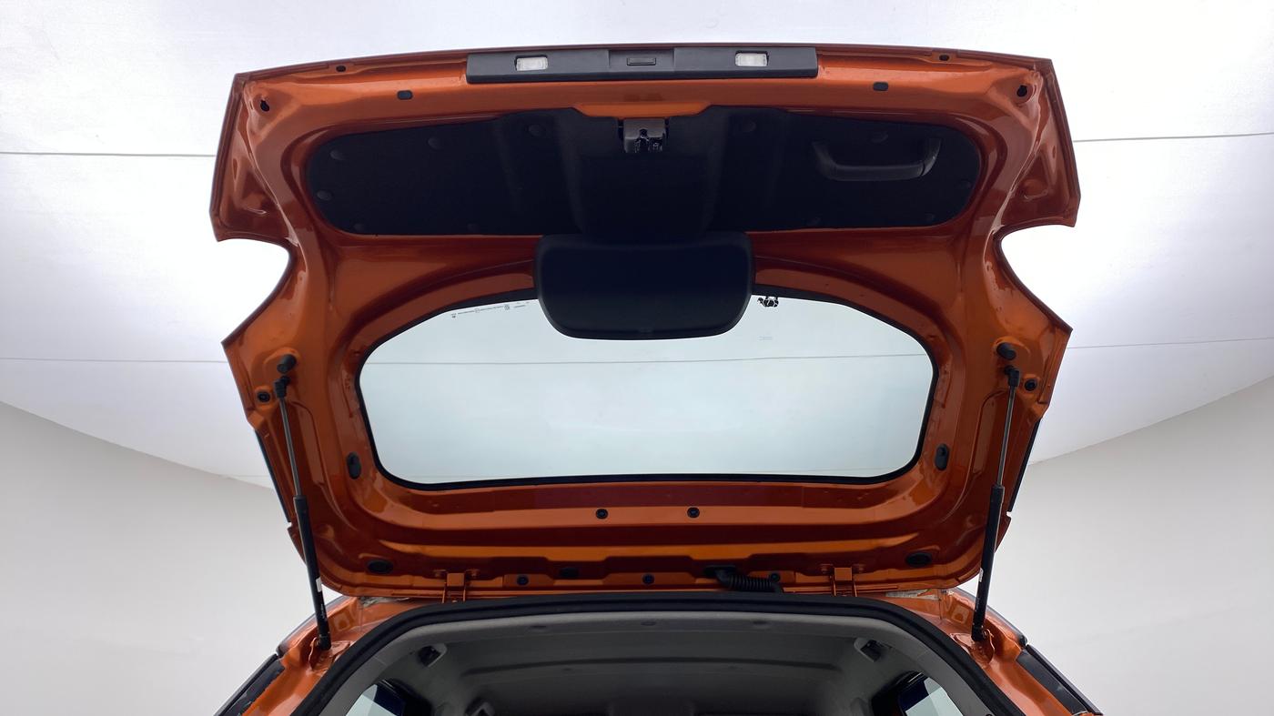 2022 Tata PUNCH ACCOMPLISHED AMT, Petrol, Automatic, 2,949 km, Boot Door Open