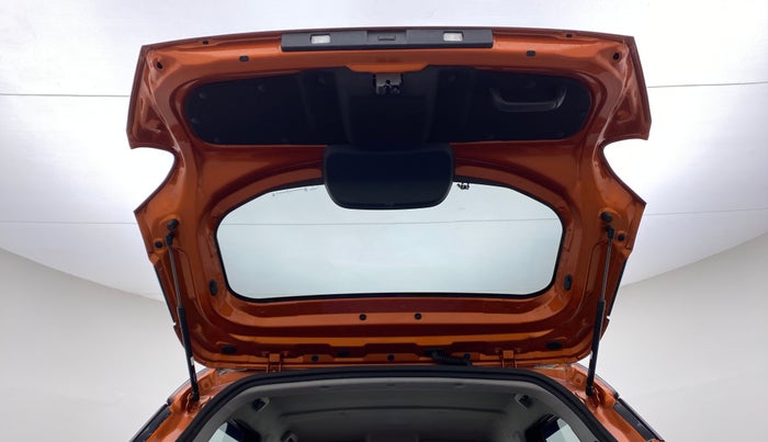 2022 Tata PUNCH ACCOMPLISHED AMT, Petrol, Automatic, 2,949 km, Boot Door Open