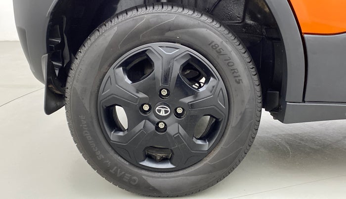 2022 Tata PUNCH ACCOMPLISHED AMT, Petrol, Automatic, 2,949 km, Right Rear Wheel