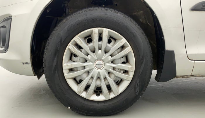 2016 Maruti Swift LXI (O), Petrol, Manual, 49,414 km, Left Front Wheel