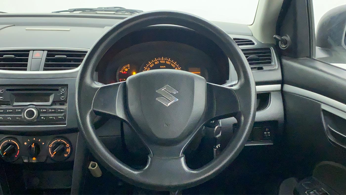 2016 Maruti Swift LXI (O), Petrol, Manual, 49,414 km, Steering Wheel Close Up