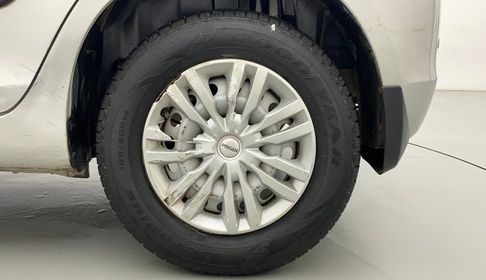 2016 Maruti Swift LXI (O), Petrol, Manual, 49,414 km, Left Rear Wheel