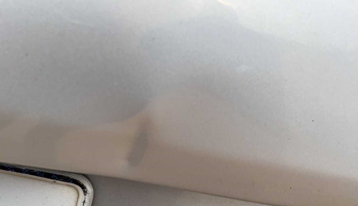 2015 Maruti Swift VXI, Petrol, Manual, 84,906 km, Dicky (Boot door) - Slightly dented