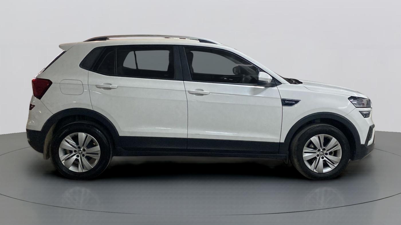 2022 Skoda KUSHAQ AMBITION 1.0 TSI MT, Petrol, Manual, 25,888 km, Right Side View