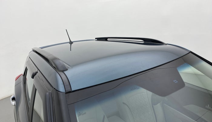 2021 Mahindra XUV300 W8 1.2 PETROL, Petrol, Manual, 13,089 km, Roof