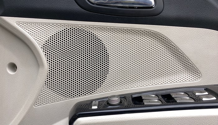 2021 Mahindra XUV300 W8 1.2 PETROL, Petrol, Manual, 13,089 km, Speaker