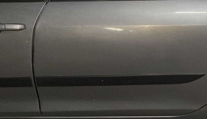 2013 Maruti Swift VXI, Petrol, Manual, 72,437 km, Rear left door - Minor scratches