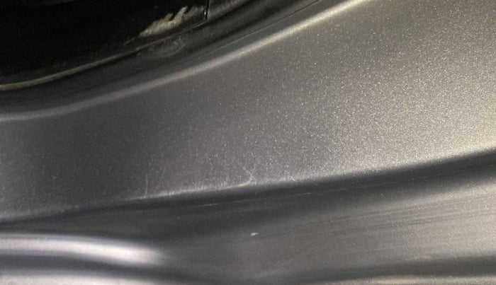 2013 Maruti Swift VXI, Petrol, Manual, 72,437 km, Left C pillar - Minor scratches