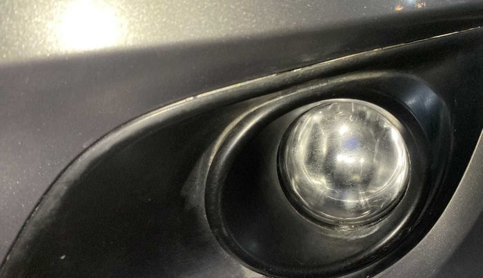 2013 Maruti Swift VXI, Petrol, Manual, 72,437 km, Left fog light - Not working