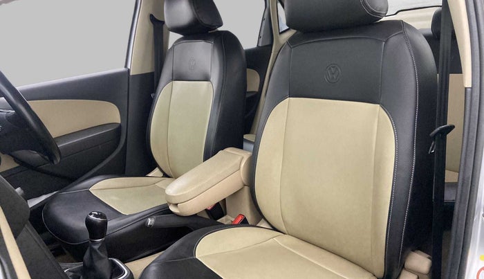 2017 Volkswagen Ameo HIGHLINE1.2L, Petrol, Manual, 35,677 km, Right Side Front Door Cabin