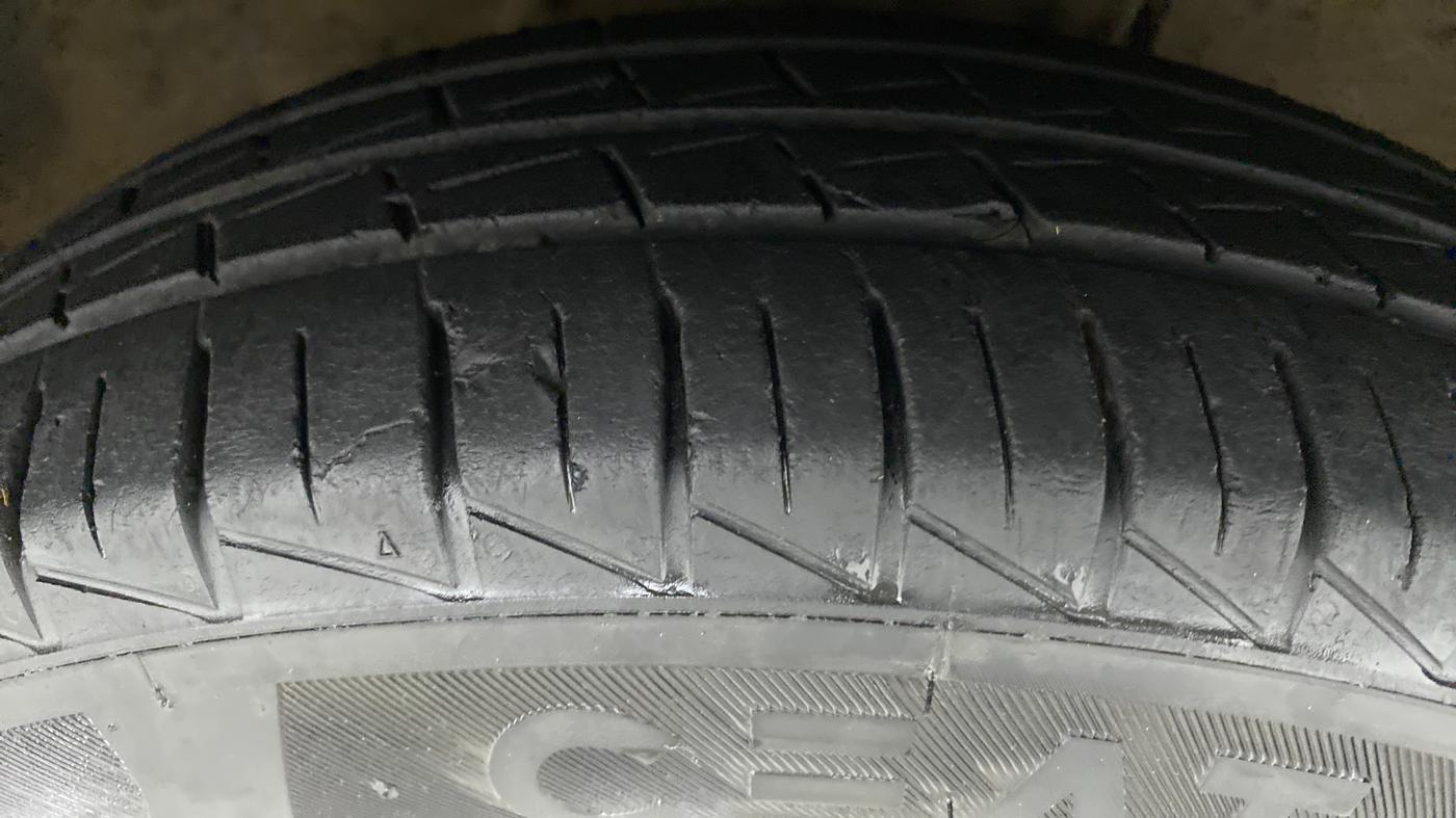 2020 Maruti Alto VXI, Petrol, Manual, 28,867 km, Right Front Tyre Tread