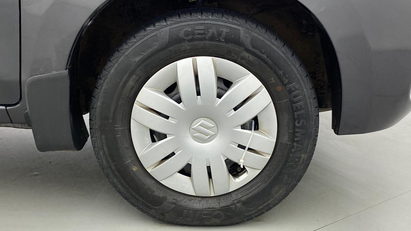 2020 Maruti Alto VXI, Petrol, Manual, 28,867 km, Right Front Wheel
