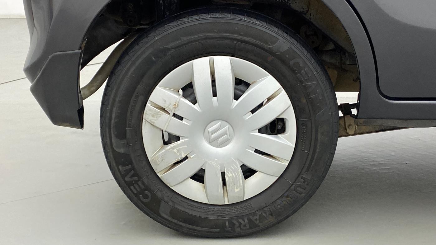 2020 Maruti Alto VXI, Petrol, Manual, 28,867 km, Right Rear Wheel